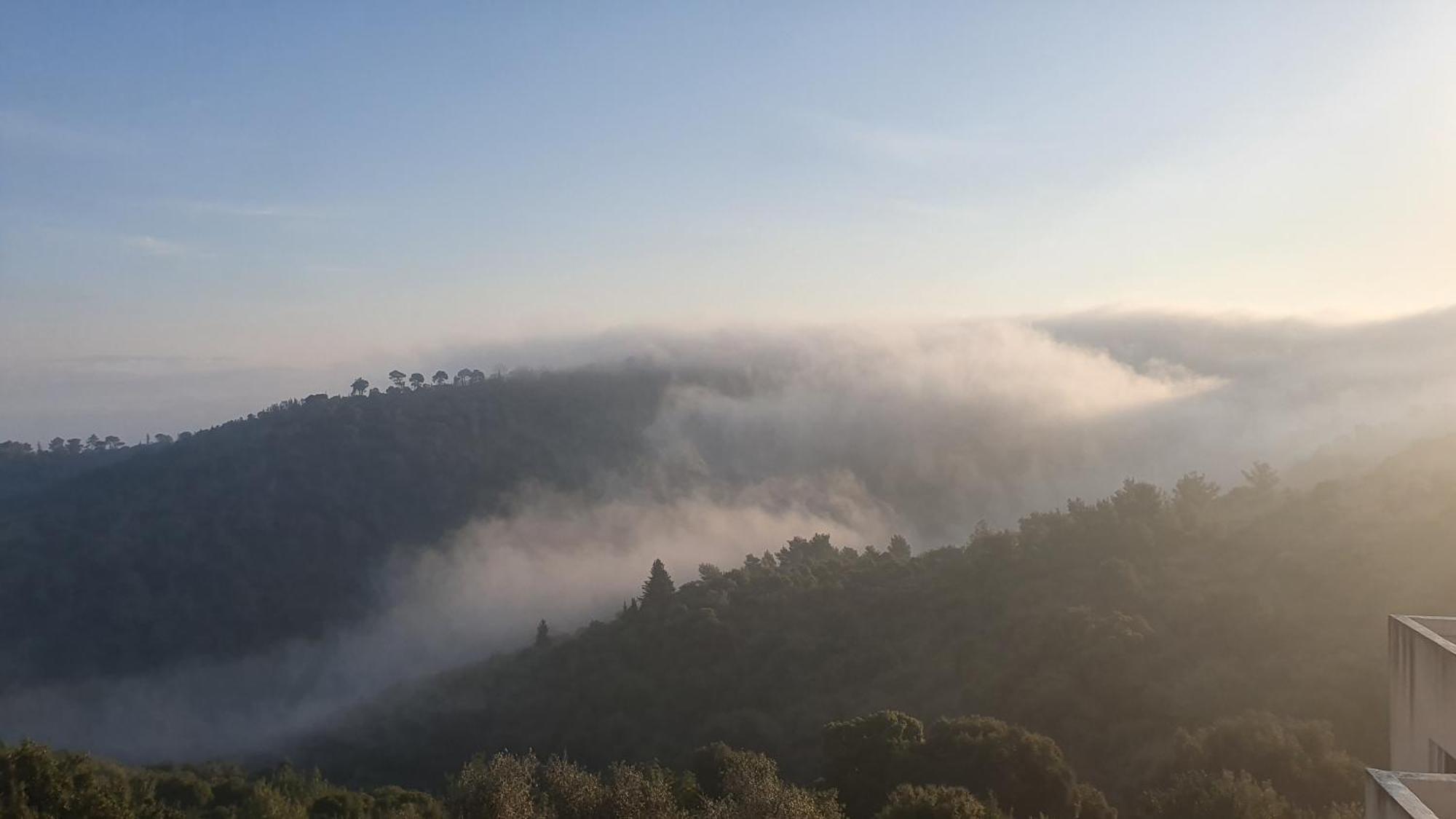 فندق Panoramic View Isfiya الغرفة الصورة